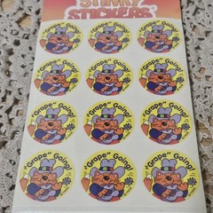 Vintage Trend SCRATCH ‘N SNIFF STINKY Stickers Grape New Pkg 288 – T-072 –