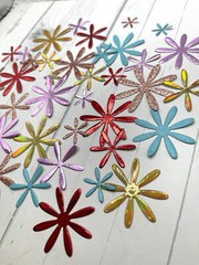 Die Cuts Daisy Flower 32 Pieces Mirror Basic Cardstock Layering Daisy Flower Die