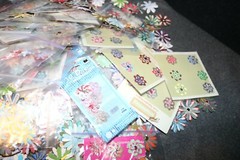 Huge Craft Lot Die Cut Flowers 3-D Dots Full Box 100’s & 100’s of pcs L1
