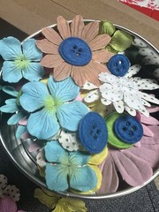Prima Multicolor Paper/Felt Flower Scrapbooking Embellishments Mixed Lot