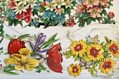 VTG VICTORIAN SCRAP PZB WILD FLOWERS MIXED FLORALS DIECUTS GERMANY