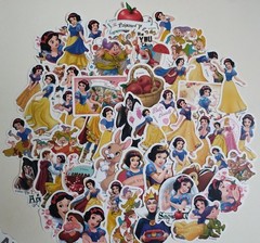 50pc. DISNEY SNOW WHITE WATERPROOF VINYL STICKERS/DECALS