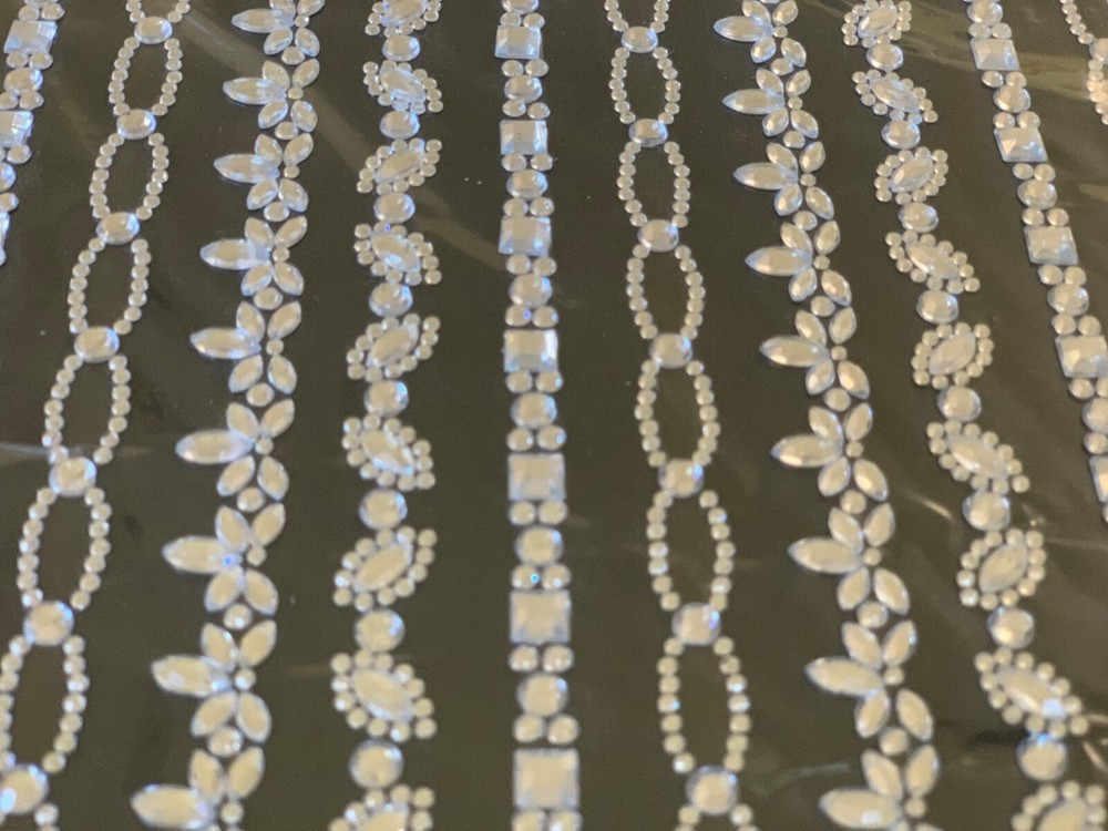 3D ADHESIVE GEMSTONES CLEAR LONG BORDER-LIKE GEMSTONE STRANDS – 12PCS