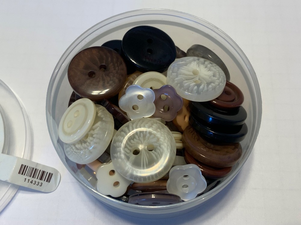 Stampin Up NEUTRALS 72 DESIGNER BUTTONS Espresso Black White Crumb Vanilla Gray