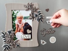 Creative Memories Bee Happy Magnetic Frame Kit with Embellishments – New – NIP