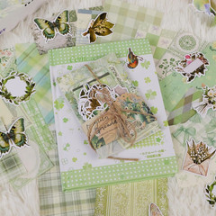 100Pcs Floral Vintage Scrapbook Paper Junk Journal Paper Scrapbook Supplies Kit