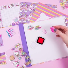 Hello Kitty All-in-One DIY , Design Your Own Scrapbook with Over 250 Essentia…