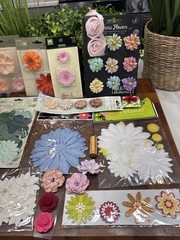 Mixed Lot/Flowers/Paper/Scrapbook/Card Making/Embellishments