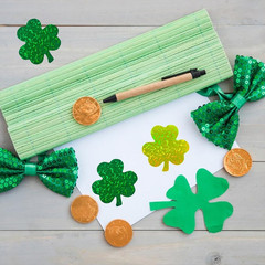 St. Patrick’S Day Stickers, 3 Colors, 1.5 Inch Self-Adhesive Shamrocks Roll