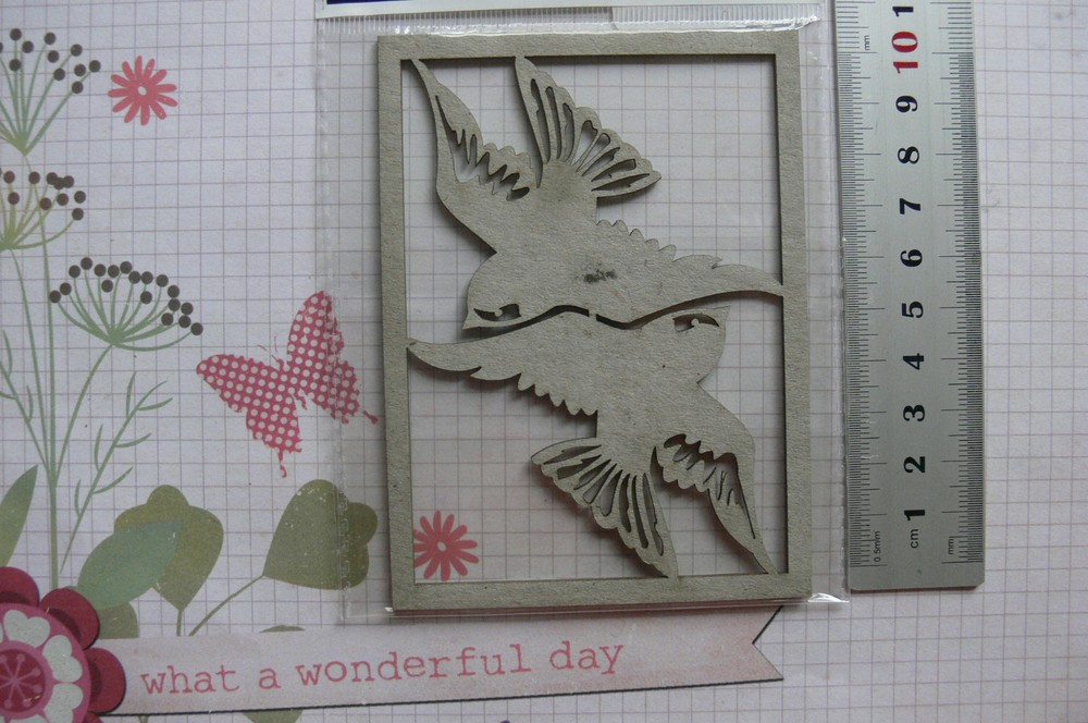 BIRDS x 2 – 55x60mm each – DieCut from Chipboard – Frame 82x112mm Fab Scraps GH