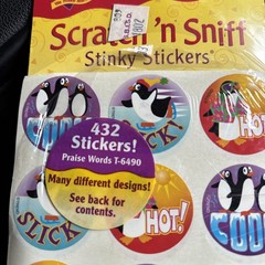 Lot of 432 Vintage Trend Scratch n Sniff Stinky Stickers T-6490 Awesome Animals