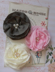 PINK, IVORY and GREY Mix Fabric Organza 3 Flowers 70-75mm – Manor House