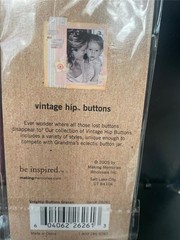 NEW Making Memories 8 vintage hip buttons GRACEN set from 2005 Free USA Ship