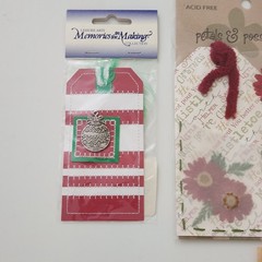 NEW Lot CHRISTMAS HOLIDAY Scrapbooking Tags Shaker Box 3D Green Red -G