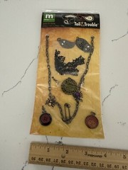 Making Memories 7PC Toil & Trouble Jewelry Kit/Trousse Charms Chain Scrapbooking