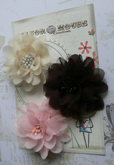 PINK, IVORY and BROWN Mix Fabric Organza 3 Flowers 70-75mm – Manor House