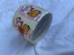 Sealed roll 1978 Vintage Garfield Be Mine Valentine Sticker Roll 125 Wrapped