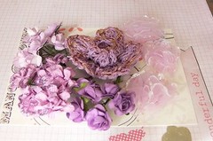 18 ROSES & 4 other Flowers – 5 Tones of ORCHID MAUVE – PAPER & SILK 20-70mm HH1