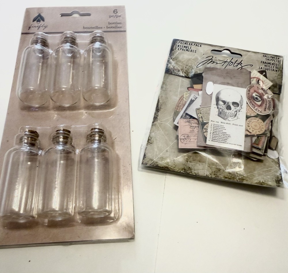 Tim Holtz Idea-ology Halloween Gothic Ephemera Pack 124 pcs + Apothecary Bottles